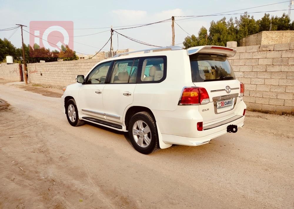 تويوتا لاندكروزر